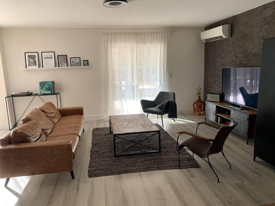 Villa Familiale 9 Pers Cabries Entre Aix Et Marseille 5 Min Gare Aix Tgv 15 Min Aeroport Mp Exterior foto
